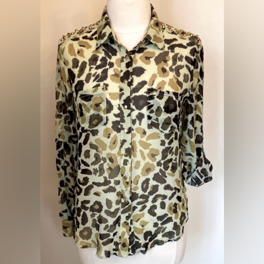 2B Bebe Green Animal Print SZ S Edgy Indie Sleaze McBling Studded Semi Sheer Top